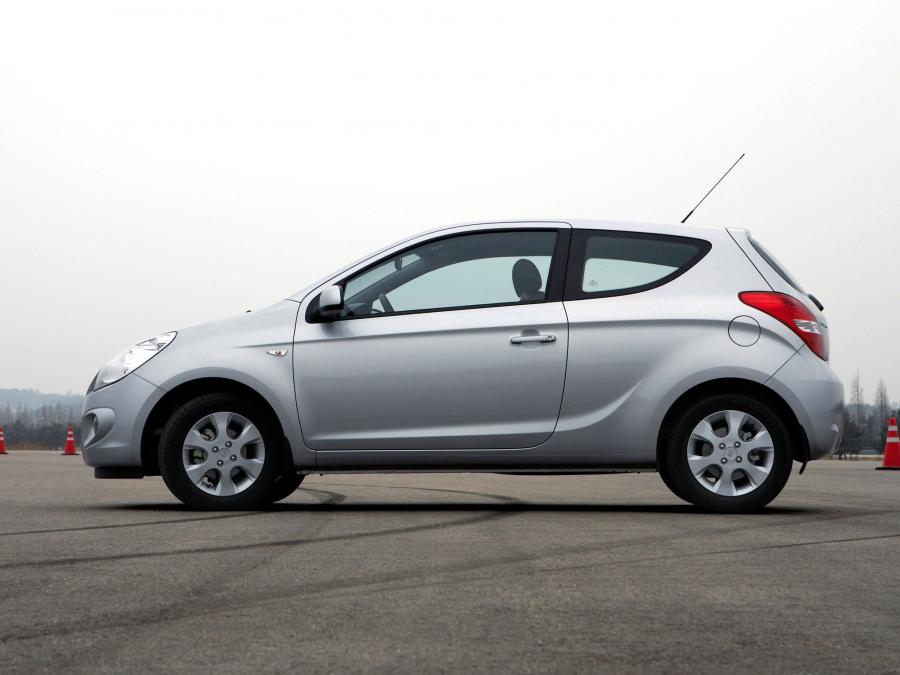  Hyundai i20 3-Door 2009 года  (фото 44 из 58)